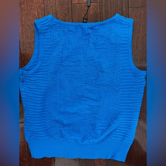 NWT Cable & Gauge Blue Sleeveless Top - Picture 3 of 5